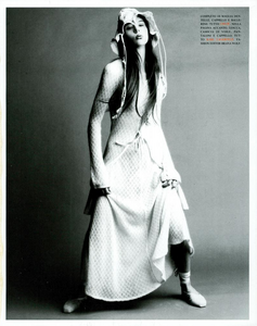 Wild_Meisel_Vogue_Italia_March_1993_02.thumb.png.49d854e21bf8b675c37967a87cefbd8c.png