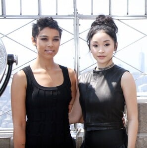 alexandra-shipp-lana-condor-empire-state-observatory-at-empire-state-building-new-york-5-25-2016-12.jpg