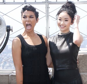 alexandra-shipp-lana-condor-empire-state-observatory-at-empire-state-building-new-york-5-25-2016-4.jpg