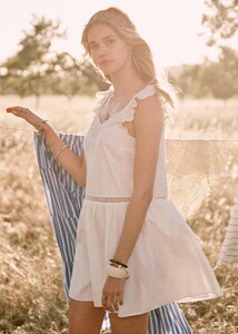 alienor-dress-ecru-z0o8v0h748rzcaoebs7t.jpg