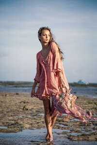 amaryllis-pottery-kaftan-kaftan-thaikila-228093.thumb.jpg.2c4394b6dcda684391aab1e43e00fb68.jpg