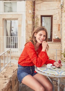 ambra-blouse-coral-xfbwzajzvwdf4vvvd7x4.jpg