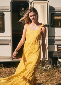 annie-dress-gold_yellow-ax6idwyhwh5oxe1krjvx.jpg
