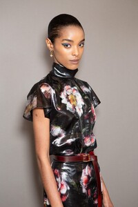 backstage-defile-altuzarra-automne-hiver-2020-2021-paris-coulisses-211.thumb.jpg.52061568bfda64f4f00ddeb49ffb0f20.jpg