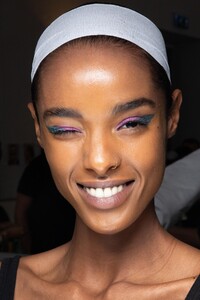 backstage-defile-altuzarra-automne-hiver-2020-2021-paris-coulisses-52.thumb.jpg.3c2661a5a40dcc616e30aac0c52897df.jpg