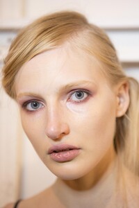 backstage-defile-brock-collection-printemps-ete-2018-new-york-coulisses-9.thumb.jpg.c1c576c48fedc0e7592dd1ca21bfcb7e.jpg