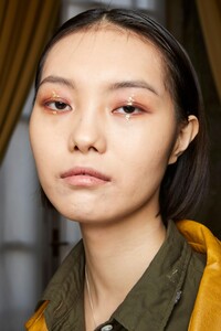 backstage-defile-cividini-automne-hiver-2019-2020-milan-coulisses-56.thumb.jpg.70b36026356557b5df9e877c2b7707c7.jpg