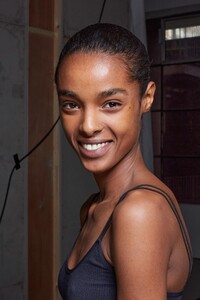 backstage-defile-gauchere-automne-hiver-2020-2021-paris-coulisses-51.thumb.jpg.33f91dba1cb24fb50bd842063e604724.jpg