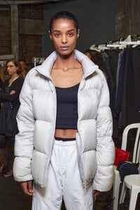 backstage-defile-gauchere-automne-hiver-2020-2021-paris-coulisses-68.thumb.jpg.14ebe1f02a26b87c4705cbb78c3b0ad3.jpg