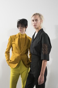 backstage-defile-haider-ackermann-printemps-ete-2019-paris-coulisses-79.thumb.jpg.279b73c1a258c08e81a546ac662a9a4f.jpg