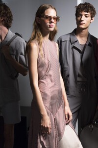 backstage-defile-hugo-boss-printemps-ete-2019-new-york-coulisses-115.thumb.jpg.2ef55a847ee68cee456b868d468195df.jpg