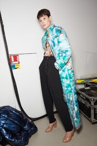 backstage-defile-leonard-paris-automne-hiver-2020-2021-paris-coulisses-144.thumb.jpg.073dc4eef57f0aa27877f7153f1f43b7.jpg