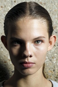 backstage-defile-loewe-printemps-ete-2019-paris-coulisses-101.thumb.jpg.1a34826a57a3992c25928c05e2c6a5ac.jpg
