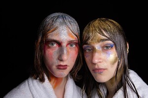 backstage-defile-marni-automne-hiver-2020-2021-milan-coulisses-65.thumb.jpg.17af59f660bbfe5709fb62de537f7590.jpg