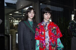 backstage-defile-msgm-automne-hiver-2020-2021-milan-coulisses-21.thumb.jpg.a2267c293e28a5c46203238caa5c86fb.jpg