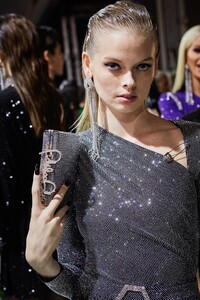 backstage-defile-philipp-plein-automne-hiver-2020-2021-milan-coulisses-410.thumb.jpg.870dbf0aea5fc3350f8dab7f971540b8.jpg