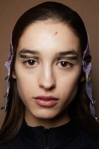 backstage-defile-prada-automne-hiver-2020-2021-milan-coulisses-111.thumb.jpg.0d3994be0e8adc6d58228c351ef7f69e.jpg