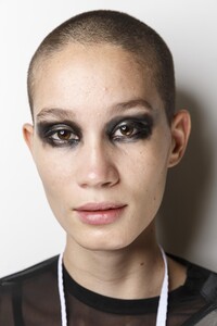 backstage-defile-redemption-printemps-ete-2019-paris-coulisses-82.thumb.jpg.0ceb4db009c4476bd10786903844e851.jpg