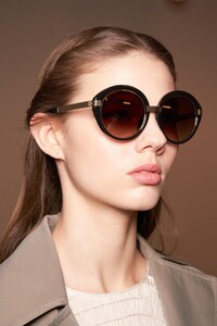 backstage-defile-tory-burch-automne-hiver-2020-2021-new-york-coulisses-22.thumb.jpg.fe8ede625672d4a3d5c29e6a65c78eab.jpg