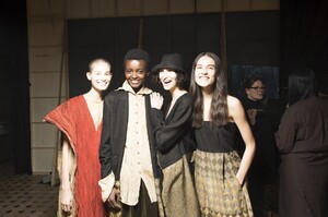 backstage-defile-uma-wang-automne-hiver-2018-2019-paris-coulisses-133.thumb.jpg.b77c9724254fac1f1df61c5998d6a56c.jpg