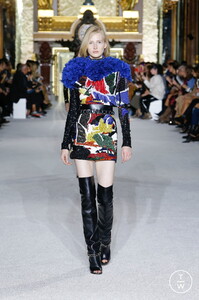 balmain-ss18-0058-619e35.thumb.jpg.b9adb5485e539527d690cc28e607b0a4.jpg