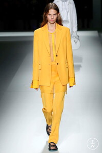 boss-ss19-0050-a03aed.thumb.jpg.15bb3e8bf30a838828e509e957ecb01d.jpg