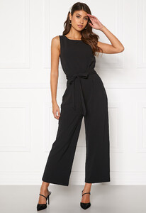 bubbleroom-lotta-jumpsuit-black.thumb.jpg.efda43712c1cd6dc16309f89a9a504d8.jpg