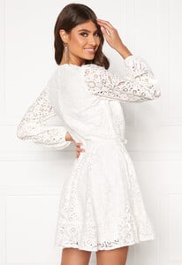 bubbleroom-lykke-lace-dress_2.thumb.jpg.32ae6cb6adbe1fee8c90bc0851dde9cb.jpg