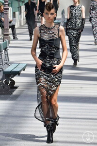 chanel-caw18-0038-be908a.thumb.jpg.a6bc7e31e9008a9fe02069997fd426d2.jpg