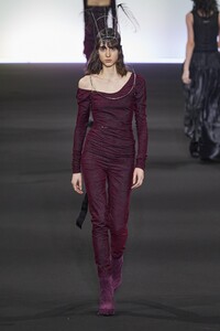 defile-ann-demeulemeester-automne-hiver-2020-2021-paris-look-11.thumb.jpg.17bfb369a30beaf5102830ef82293697.jpg