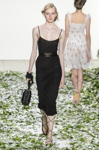 defile-brock-collection-printemps-ete-2018-new-york-look-15.thumb.jpg.112e94d5aca298fd9f2afc935c20b0d9.jpg