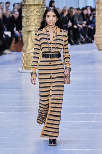 defile-chloe-automne-hiver-2020-2021-paris-look-36.thumb.jpg.c02655e23940a30a760bc9f9bd49f2d8.jpg