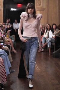 defile-hellessy-printemps-ete-2020-new-york-look-27.thumb.jpg.d8bbbafb00d7f37377b46d26a4ff2b98.jpg