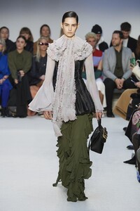 defile-jw-anderson-automne-hiver-2020-2021-londres-look-33.thumb.jpg.bc4e26abb61758eb4fa25d4bad61509f.jpg