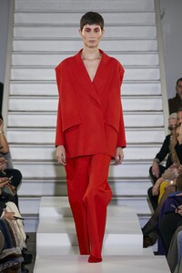 defile-maison-rabih-kayrouz-printemps-ete-2020-paris-look-12.thumb.jpg.32b1a6b899b6a852eb9c13dd475b7ff8.jpg