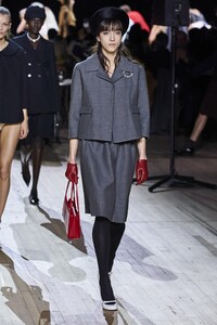 defile-marc-jacobs-automne-hiver-2020-2021-new-york-look-45.thumb.jpg.d9af9aa71854e24ab06682c4016e5fe6.jpg