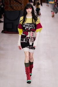 defile-matty-bovan-automne-hiver-2020-2021-londres-look-12.thumb.jpg.739658f67be4d4cb8a2e0878d04b1295.jpg