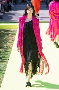 defile-msgm-printemps-ete-2020-milan-look-45.thumb.jpg.647b1b325d8f3c3415ecd0a6a9d30b00.jpg