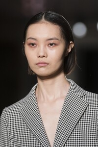 detail-defile-cividini-automne-hiver-2019-2020-milan-detail-79.thumb.jpg.e25f126451e3e257724600ca2974caef.jpg