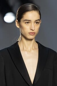detail-defile-jw-anderson-automne-hiver-2020-2021-londres-detail-11.thumb.jpg.05bcd861265ad16b65056b4a4c619c1f.jpg