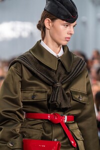 detail-defile-maison-margiela-printemps-ete-2020-paris-detail-90.thumb.jpg.45cdbafcad733bc066fe6bbdc3ba934a.jpg