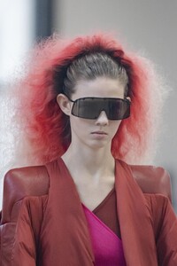 detail-defile-rick-owens-automne-hiver-2020-2021-paris-detail-68.thumb.jpg.5e52eda8527ece4f22413934e45249dc.jpg