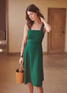 edna-dress-green-pwdzvhb2znhgmtbaxodo.jpg