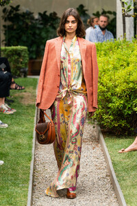 etro-m-rs21-0478.thumb.jpg.654f5fbe9252b4d146a9a45f823d3a8c.jpg