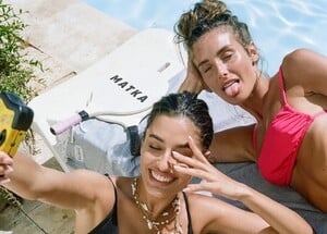 evm-lookbook-SUNKISSED-VACANZA-9.thumb.jpg.2589c3d88e97f1936dffef572a2b4a68.jpg