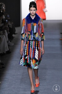 fendi-caw18-0002-c8fecc.thumb.jpg.664f9260a31551fa2dac3e11dfc4bcc0.jpg