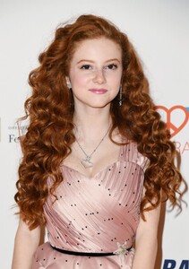 francesca-capaldi-2018-race-to-erase-ms-gala-in-beverly-hills-2.jpg