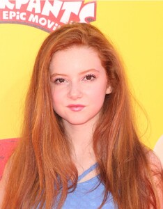 francesca-capaldi-captain-underpants-premiere-in-los-angeles-05-21-2017-2.jpg