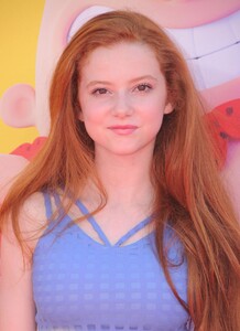 francesca-capaldi-captain-underpants-premiere-in-los-angeles-05-21-2017-3.jpg