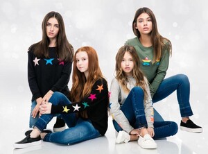 francesca-capaldi-me.-n.-u-clothing-fall-2017-photoshoot-0.jpg